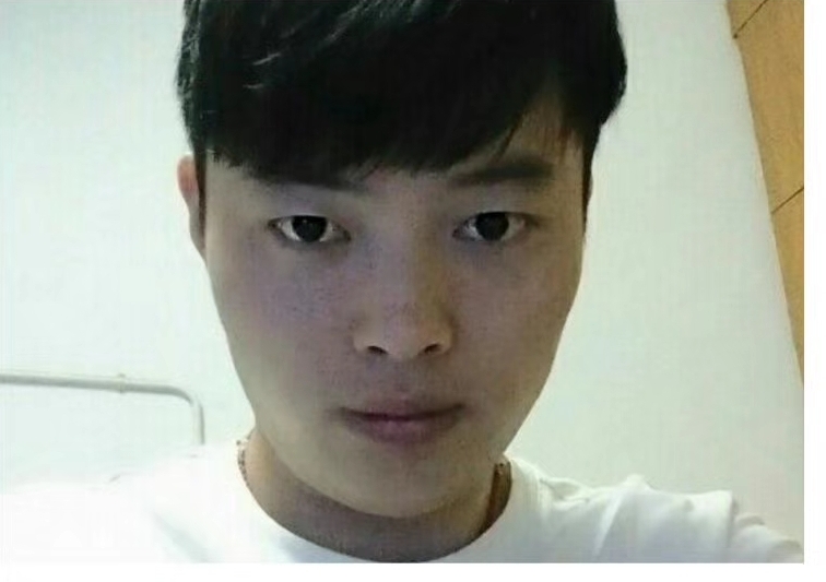 小张哥哥的第一张照片--茂名相亲服务中心
