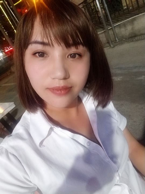 CC的第二张照片--茂名相亲服务中心
