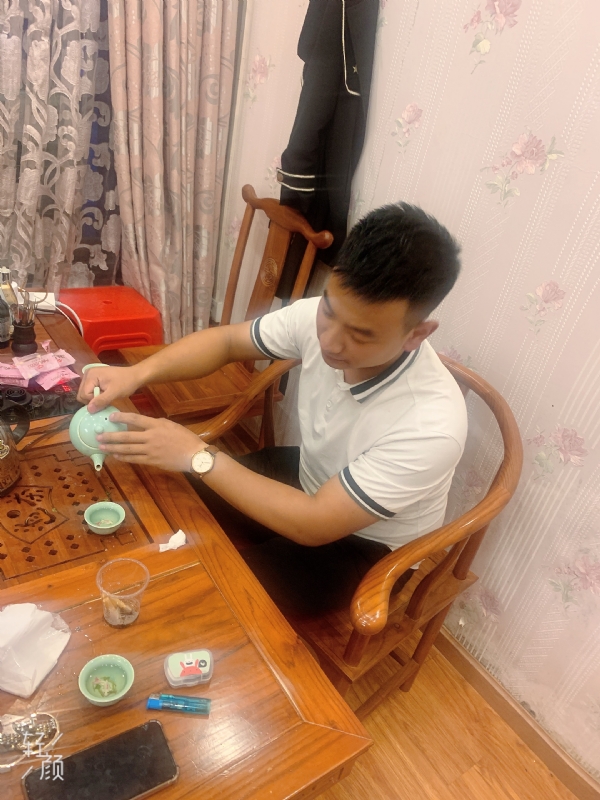 古有风琴的第一张照片--茂名相亲服务中心
