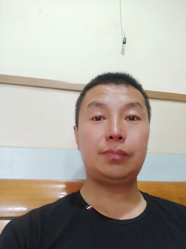 快乐的小鱼儿的第一张照片--茂名相亲服务中心