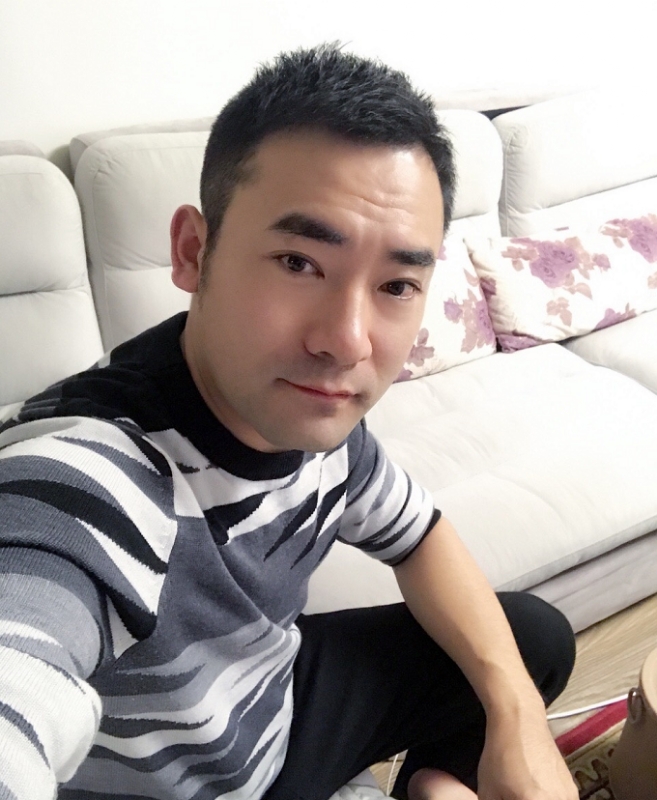 随风的第一张照片--茂名相亲服务中心