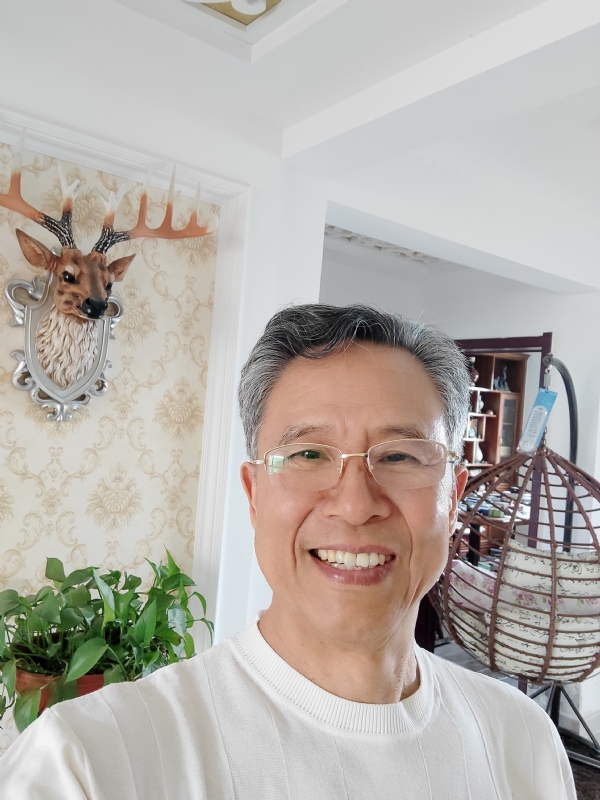 坐看云起时的第二张照片--茂名相亲服务中心