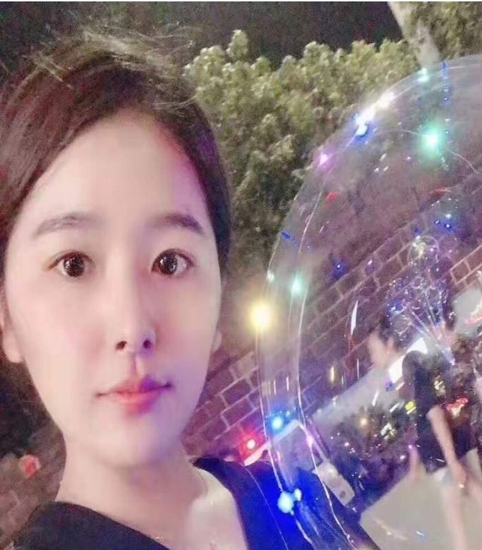 心碎小猪的第一张照片--茂名相亲服务中心