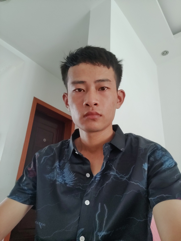 彳亍的第一张照片--茂名相亲服务中心