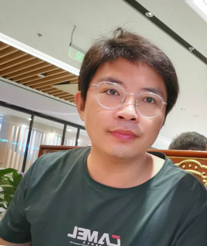 陆迅的第三张照片--茂名相亲服务中心
