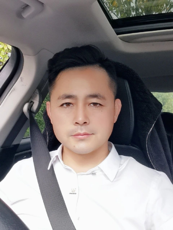 阿华大人的第一张照片--茂名相亲服务中心