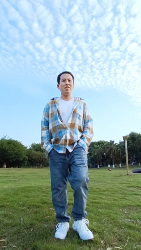 曹先生的第一张照片--茂名相亲服务中心