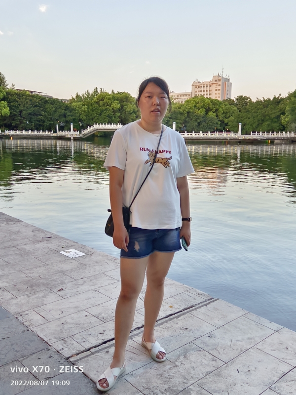 幸福触手可及的第一张照片--茂名相亲服务中心