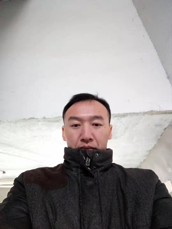 孤狼的第一张照片--茂名相亲服务中心