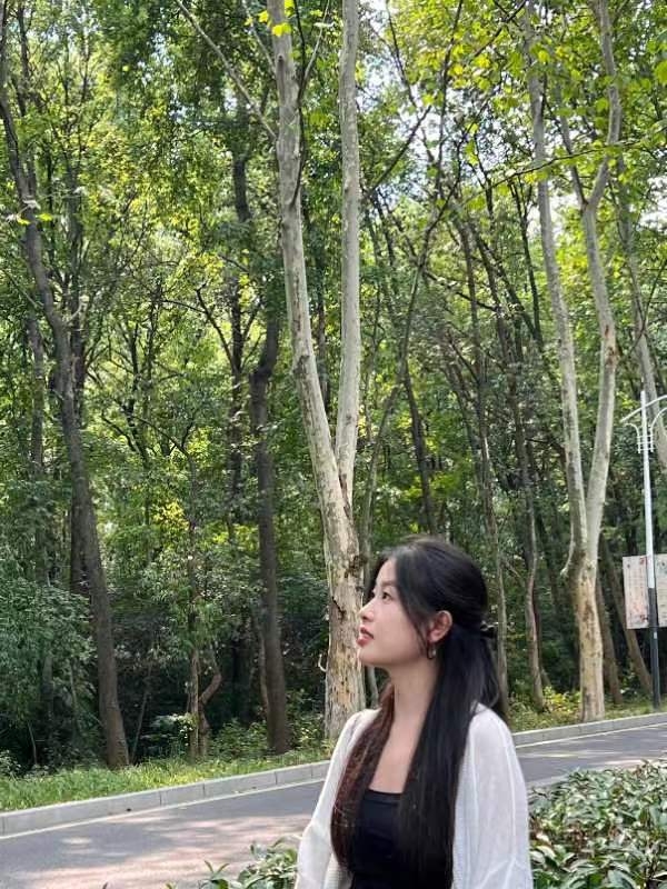 美好生活的第一张照片--茂名相亲服务中心
