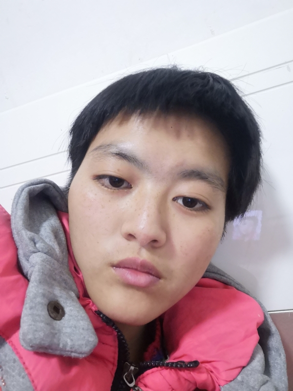 王秋艳的第一张照片--茂名相亲服务中心