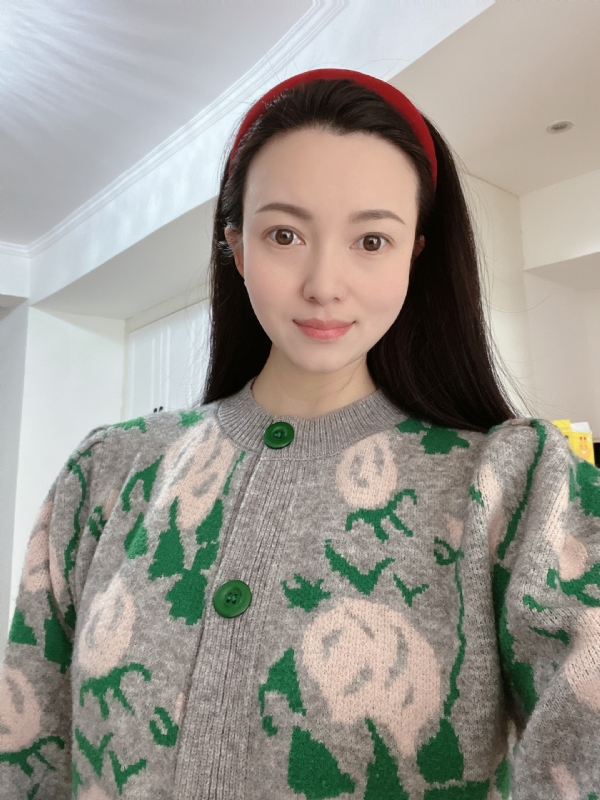 冬儿的第一张照片--茂名相亲服务中心