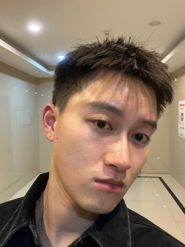 月光之下的第一张照片--茂名相亲服务中心