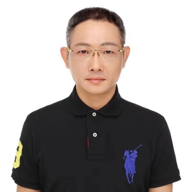 邱先森的第一张照片--茂名相亲服务中心