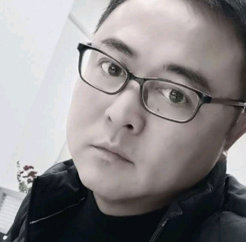 小石头的第一张照片--茂名相亲服务中心