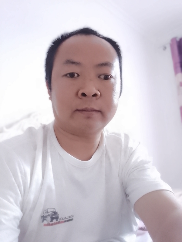 张家小伙子的第四张照片--茂名相亲服务中心