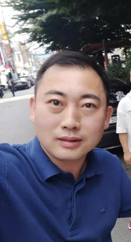 李龙的第一张照片--茂名相亲服务中心