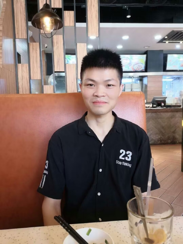 Mickey的第一张照片--茂名相亲服务中心