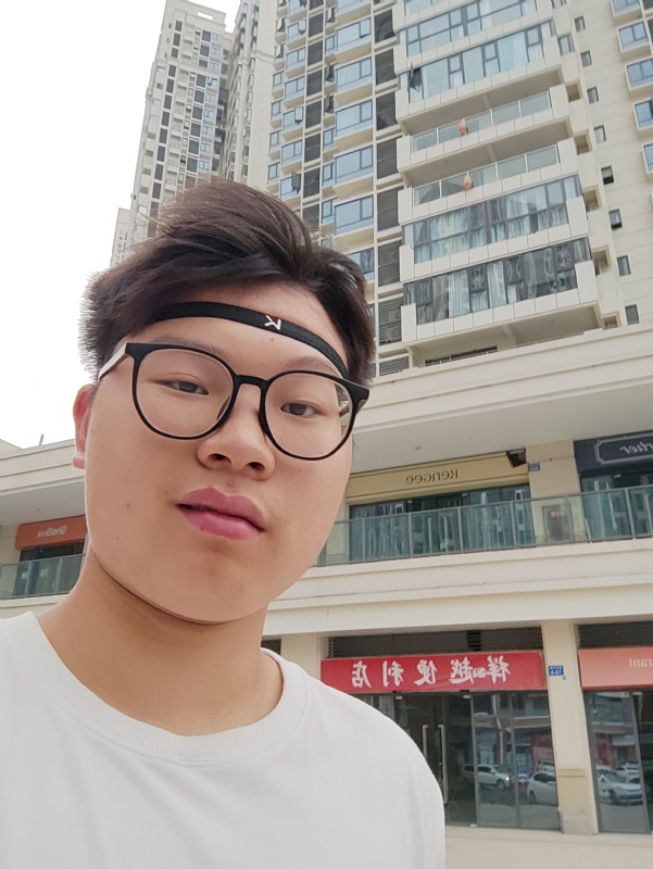 童言无忌的第一张照片--茂名相亲服务中心