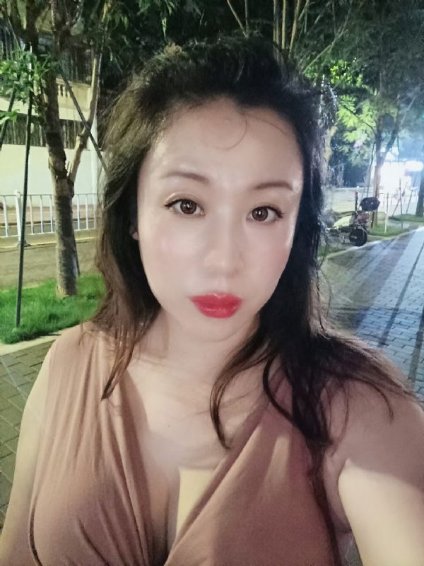 叶子青青的第二张照片--茂名相亲服务中心