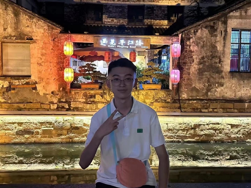 李四的第一张照片--茂名相亲服务中心