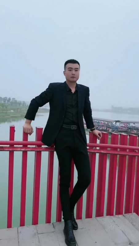 Albert的第一张照片--茂名相亲服务中心