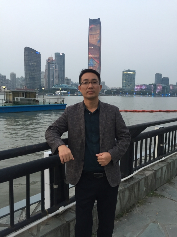风月无边的第一张照片--茂名相亲服务中心