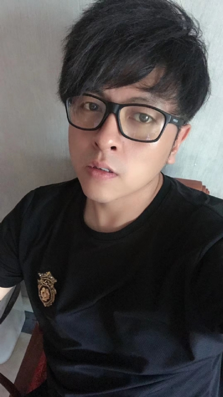 爱你永远不容易的第一张照片--茂名相亲服务中心