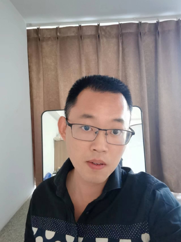 lips11的第一张照片--茂名相亲服务中心