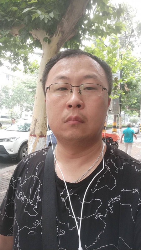 飘逸的星辰的第一张照片--茂名相亲服务中心