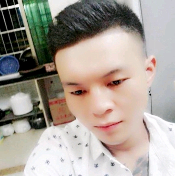 子龙的第一张照片--茂名相亲服务中心