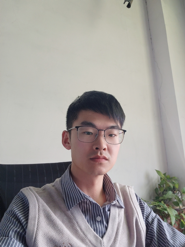 琉璃的第一张照片--茂名相亲服务中心