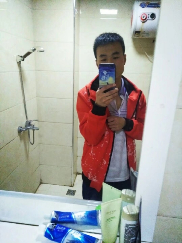 海之子的第一张照片--茂名相亲服务中心