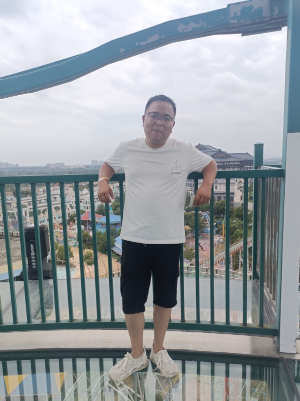飞哥的第一张照片--茂名相亲服务中心