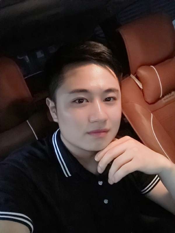 生活再继续的第一张照片--茂名相亲服务中心