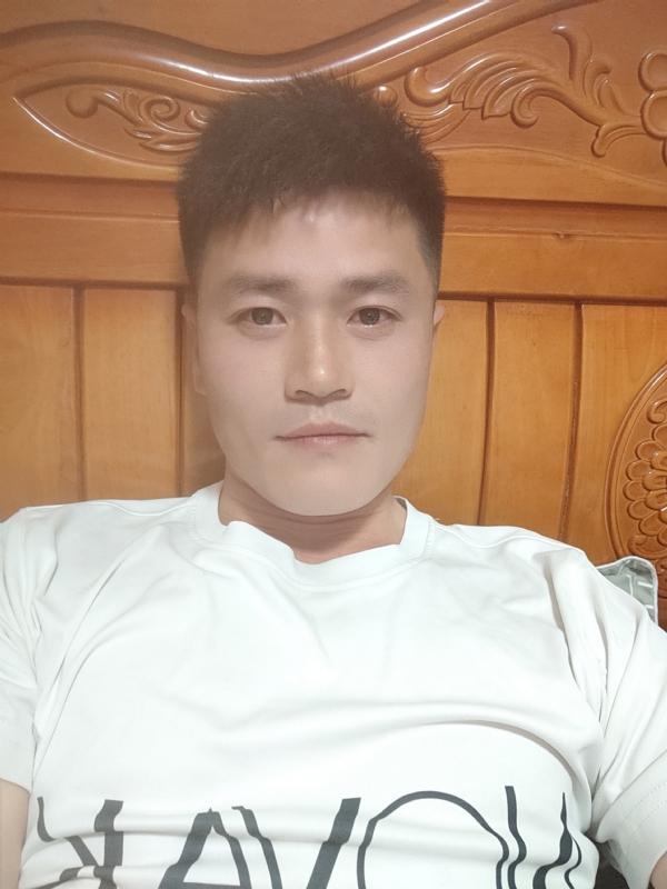 网球罗的第三张照片--茂名相亲服务中心