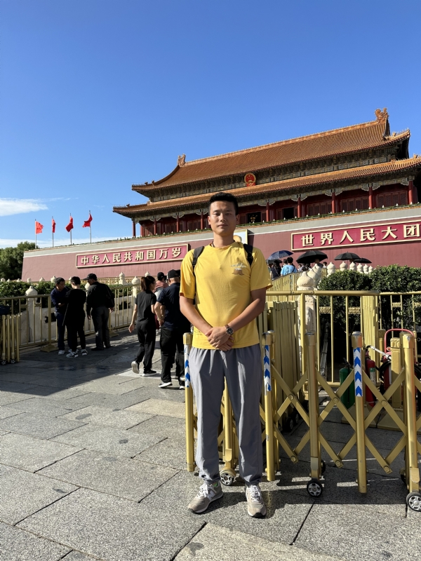 莫过于的第一张照片--茂名相亲服务中心