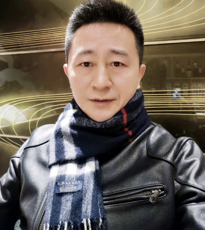 情到深处的第一张照片--茂名相亲服务中心