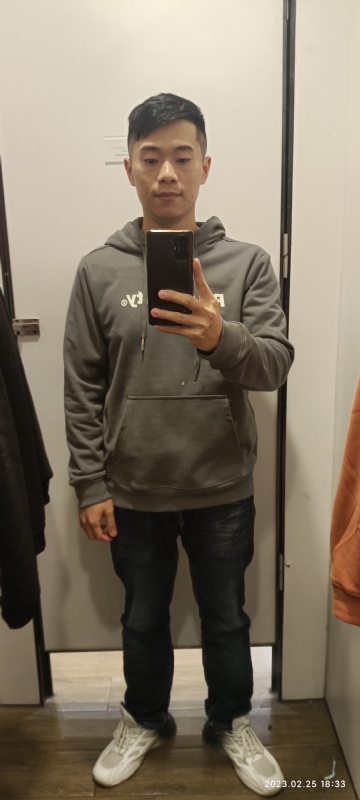 酷酷的少年的第一张照片--茂名相亲服务中心