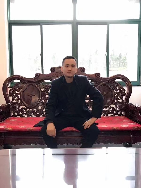 有缘再聚的第一张照片--茂名相亲服务中心