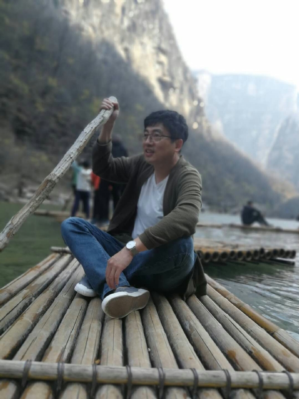 风被吹走了的第二张照片--茂名相亲服务中心