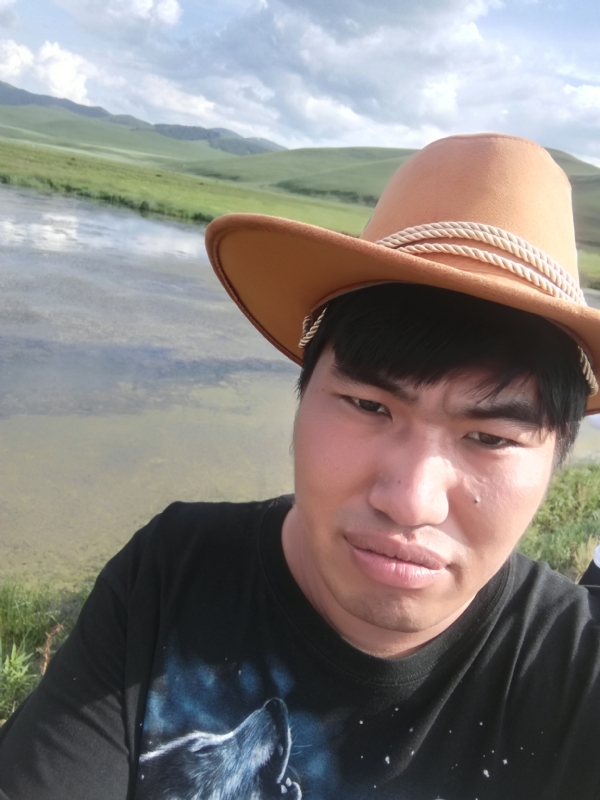 LOVE的誓言的第二张照片--茂名相亲服务中心