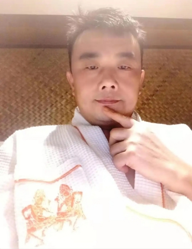 青锋的第一张照片--茂名相亲服务中心