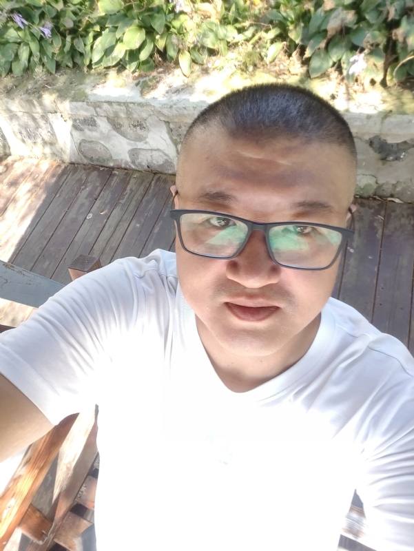 羊十八的第一张照片--茂名相亲服务中心