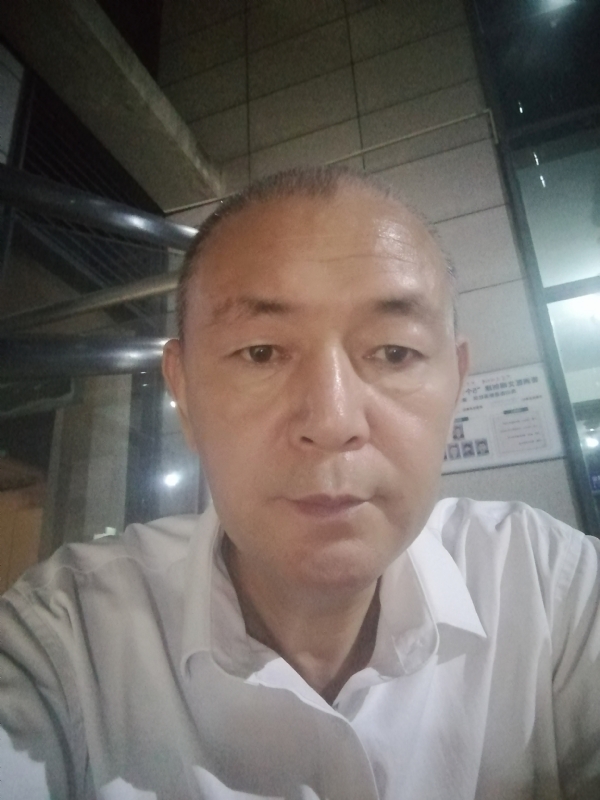 老李的第一张照片--茂名相亲服务中心