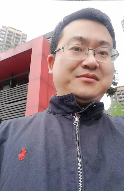 学海的第一张照片--茂名相亲服务中心