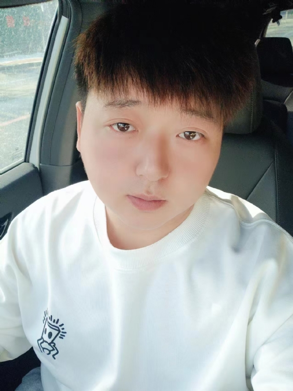 可乐加冰的第一张照片--茂名相亲服务中心