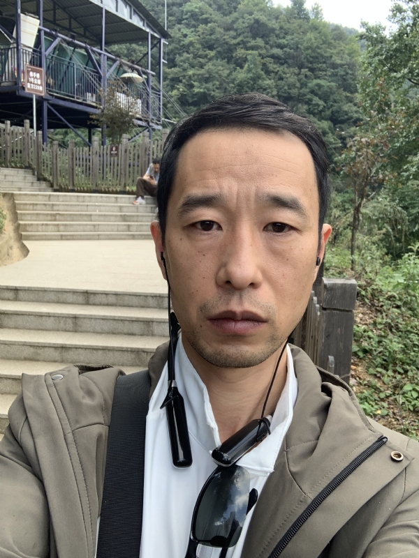 小林的第二张照片--茂名相亲服务中心