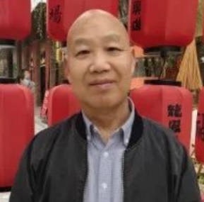 教师作家寻伴侣的第一张照片--茂名相亲服务中心