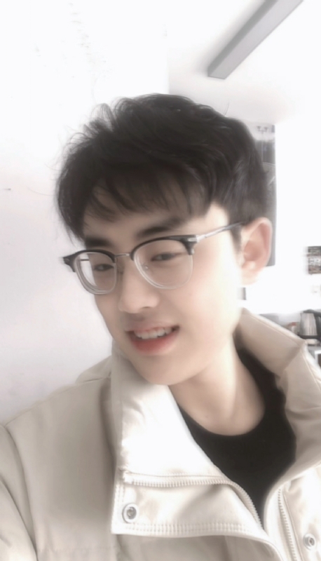 梁21的第二张照片--茂名相亲服务中心